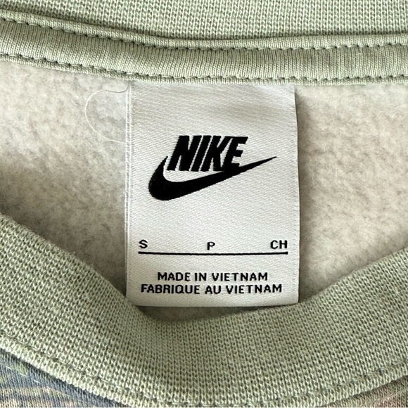 Nike Camouflage oversized Cropped Pullover Sweatshirt size Small - Picture 5 of 8